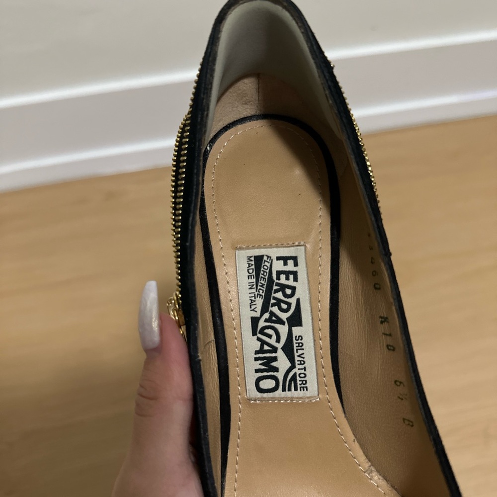 SALVATORE FERRAGAMO Black Suede Zip Platform Heels Made in Italy  size US6,5 - Picture 3 of 11